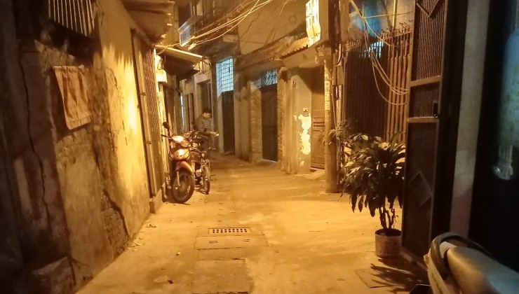 CHO THUÊ NHÀ NGUYÊN CĂN NGÕ 29 KHƯƠNG HẠ, 4 TẦNG, 35M2, 4 NGỦ, 12.5 TRIỆU.